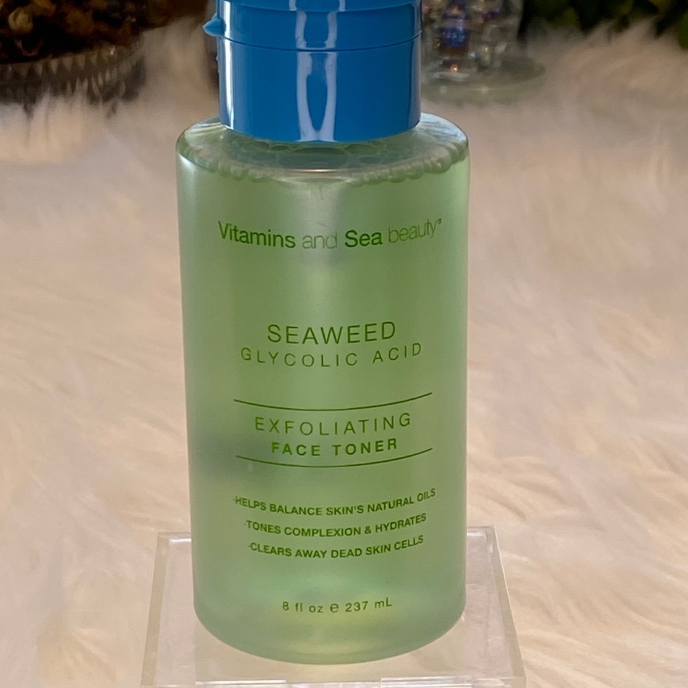 Seaweed Glycolic Acid Exfoliating Face Toner Vitamins and Sea Beauty
